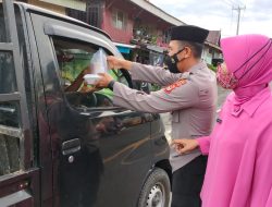 Sinergitas TNI-Polri Beserta Persit- Bhayangkari Berbagi Takjil Di Rilau Ale Bulukumba