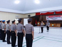 Kapolres Bulukumba Pimpin Upacara Kenaikan Pangkat 39 Personel Polres Bulukumba
