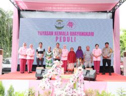 HUT Ke- 44 Tahun 2024, YKB Sulsel Gelar Bedah Rumah dan Sumur Bor, Kapolda Sulsel Juga Hadir dan Sapa Masyarakat