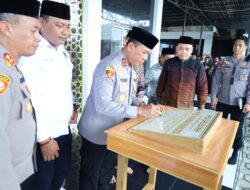 Kapolda Sulsel Resmikan Masjid Ar-Rahman Bharaduta di Takalar