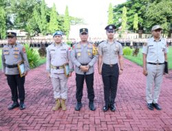 Kapolda Sulsel Pimpin Upacara Pemberian Penghargaan dan PTDH Personel Polda Sulsel