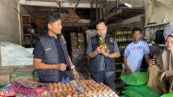 Polisi Sidak Pasar Sentral Bulukumba, Temukan Minyak Goreng Tidak Sesuai Takaran