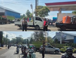 Cegah Macet di SPBU, Patmor Polres Bulukumba Turun Atur Arus Lalu Lintas