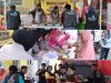 Polres Bulukumba Kembali Bagi Makanan di Jumat Berkah, Sediakan Menu Sehat dan Enak.